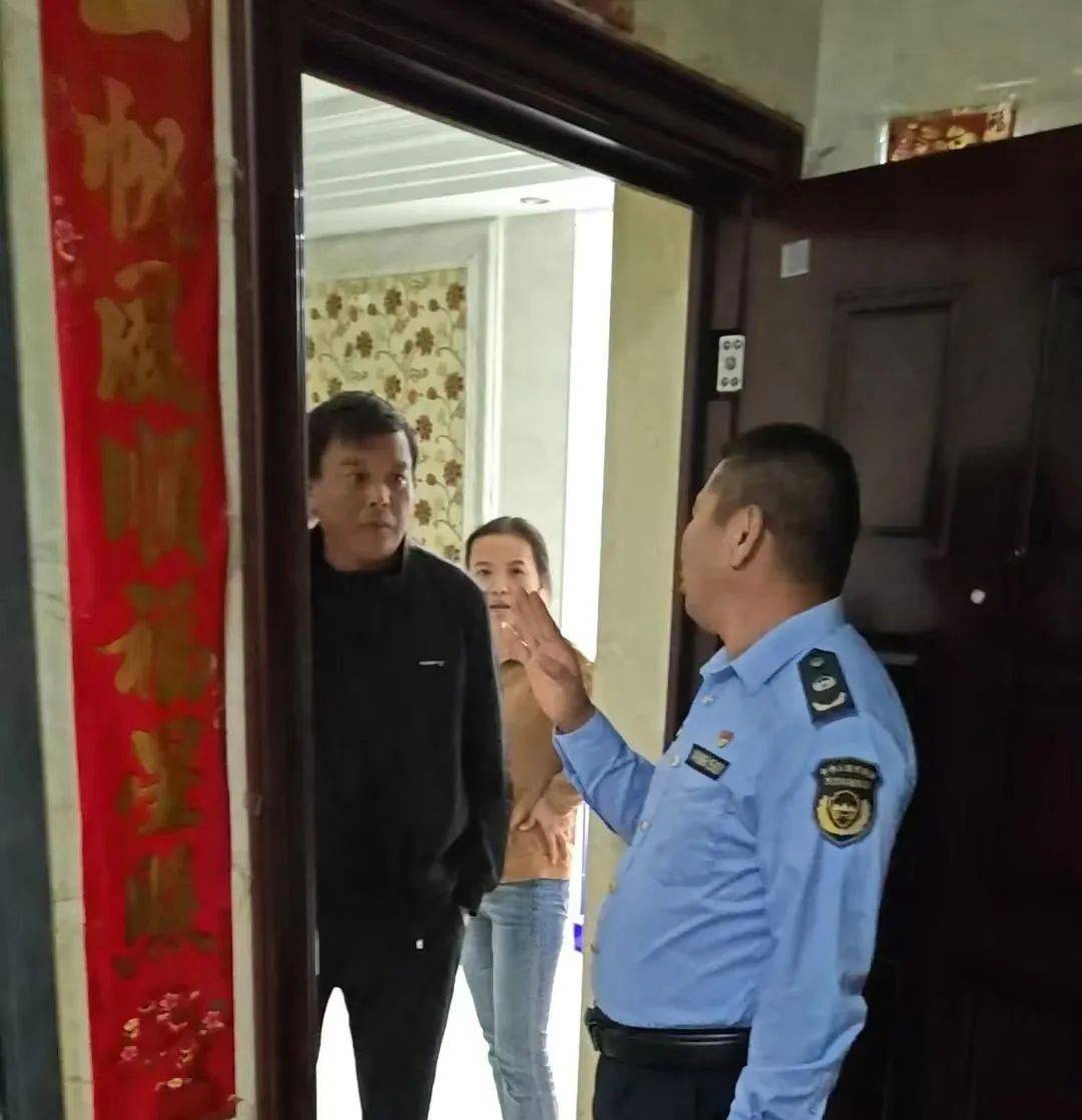 邻居因空调外机噪音问题产生纠纷！尊龙凯时物业求助！高安这个小区